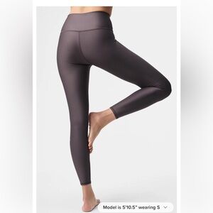 ALO 7/8 High-Waist Airlift Legging Raisinette XS